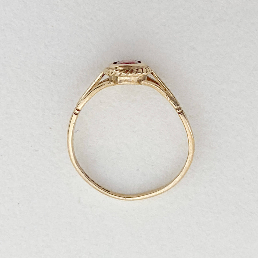 Vintage Garnet Oval Ring
