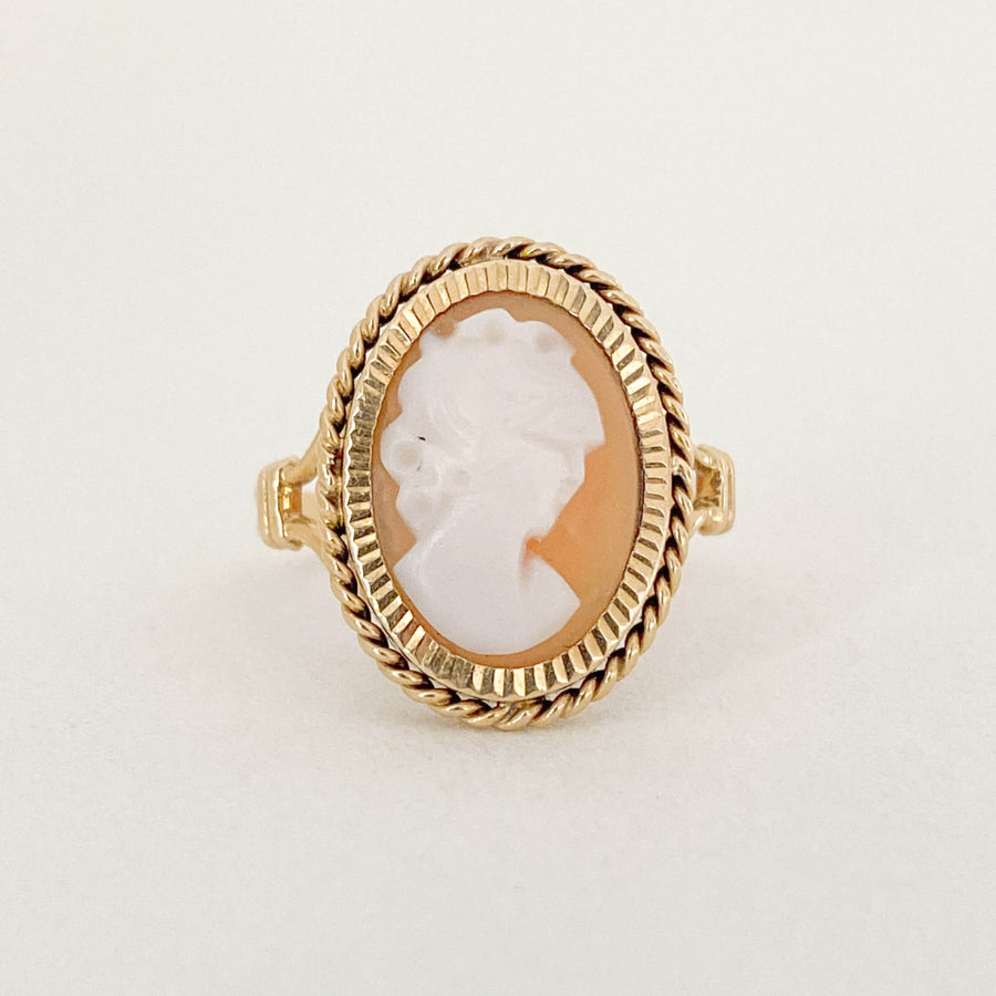 Vintage Cameo Cord Ring