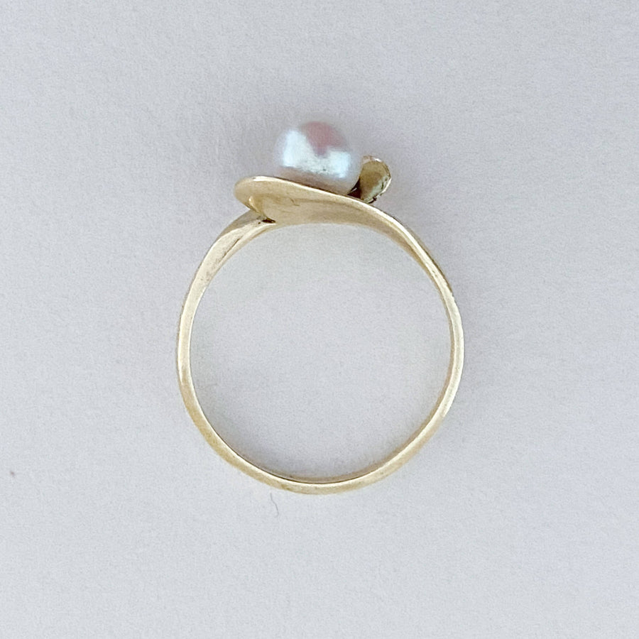 Vintage Pearl Oyster Ring