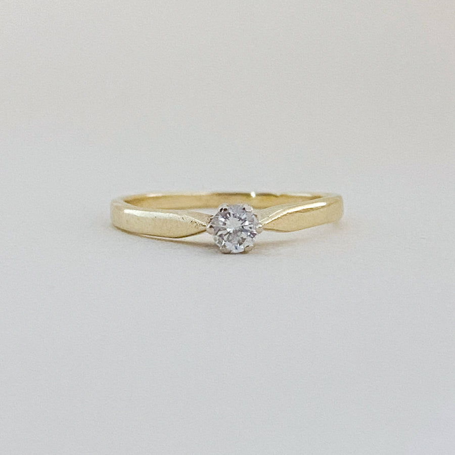 Vintage Diamond Sparkle Ring