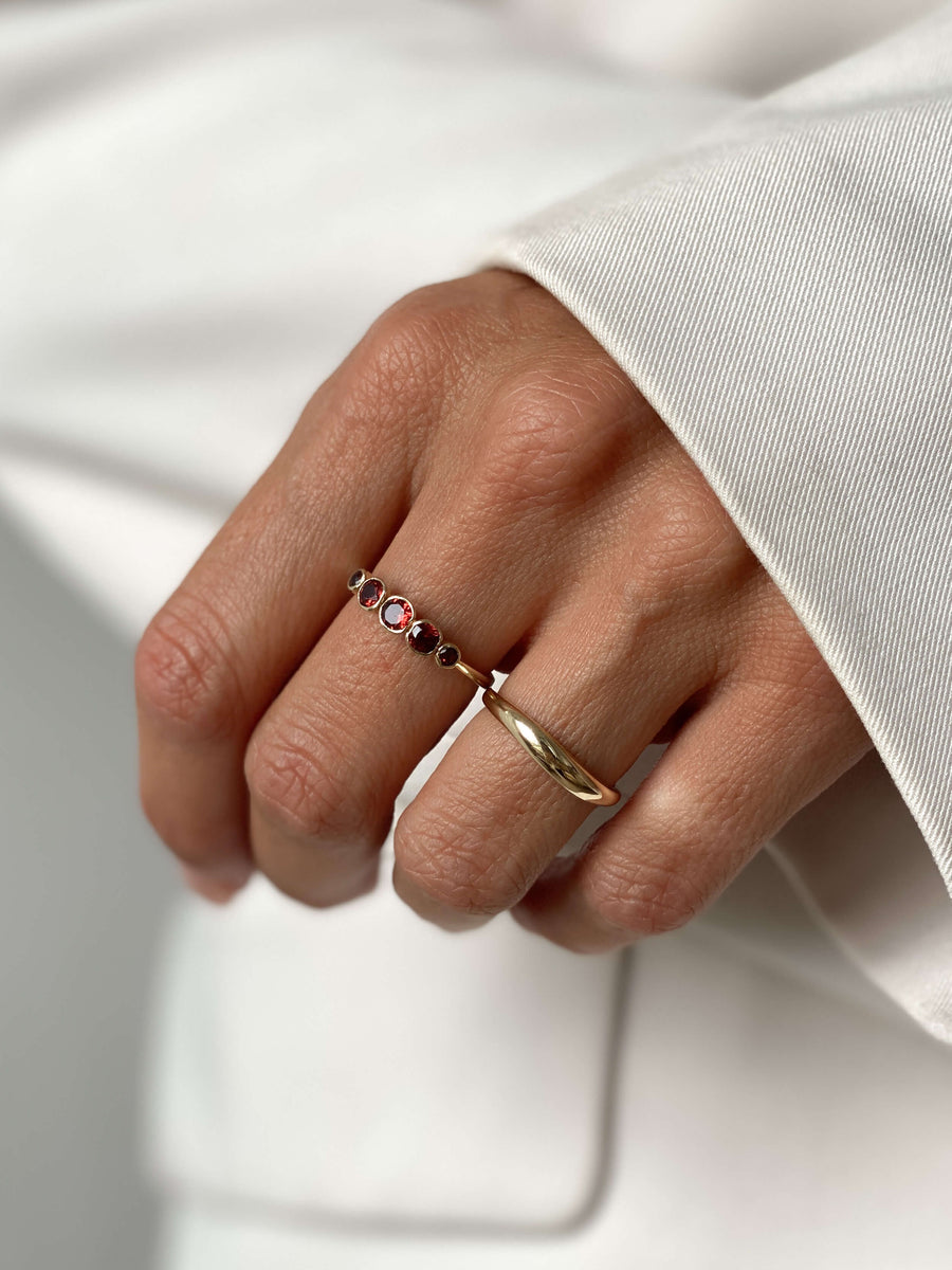 Vintage Garnet Sphérique Ring