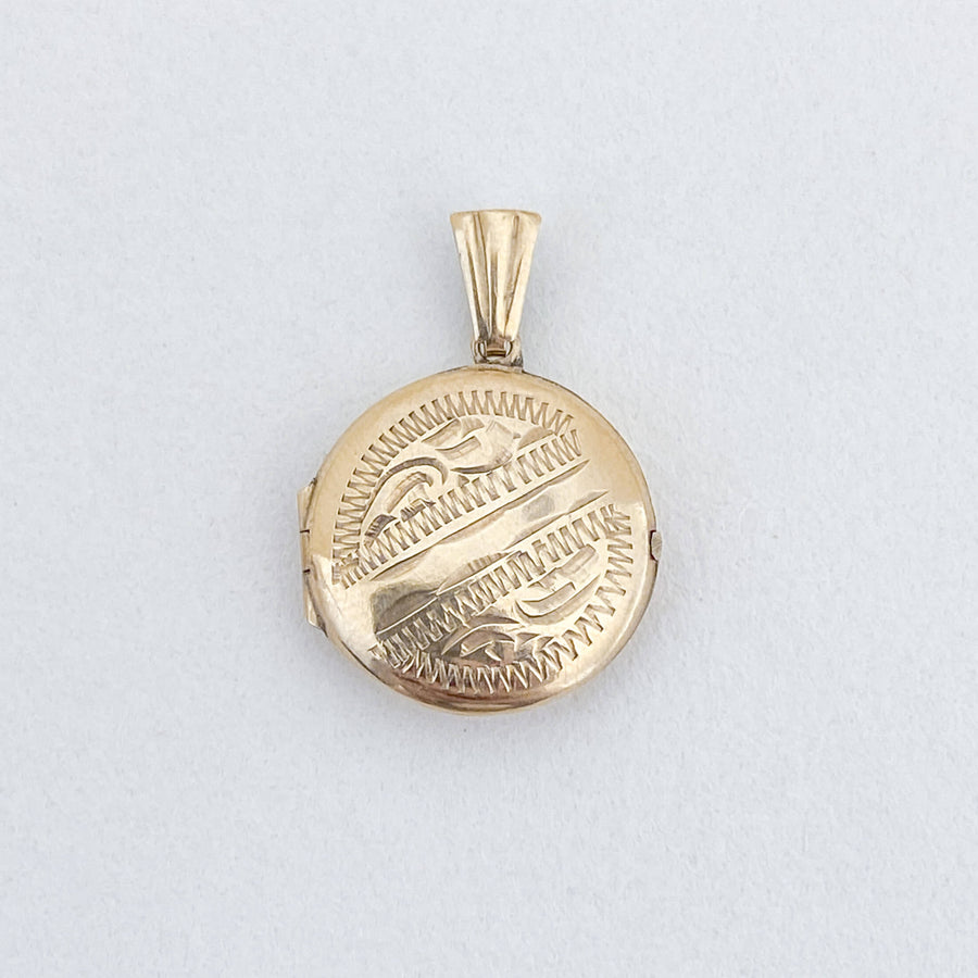 Vintage Locket Patterned Round