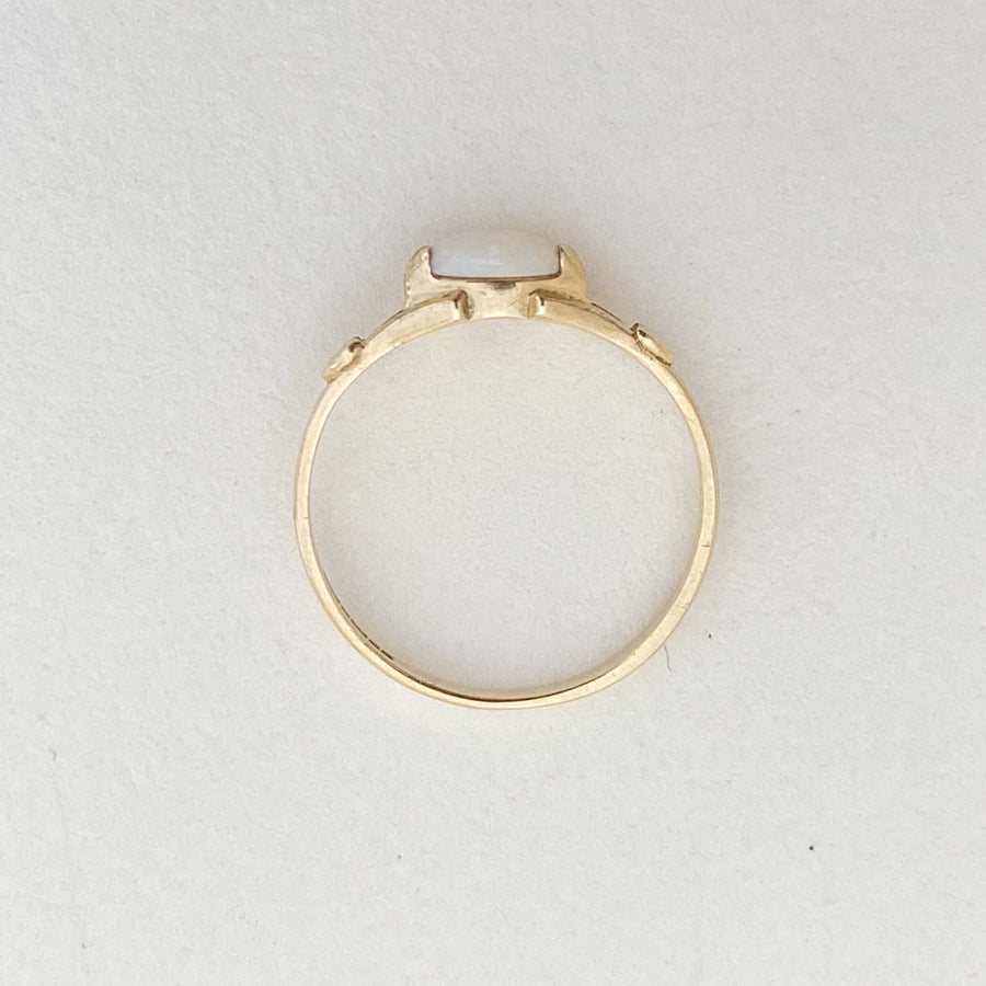 Vintage Opal Neige Ring