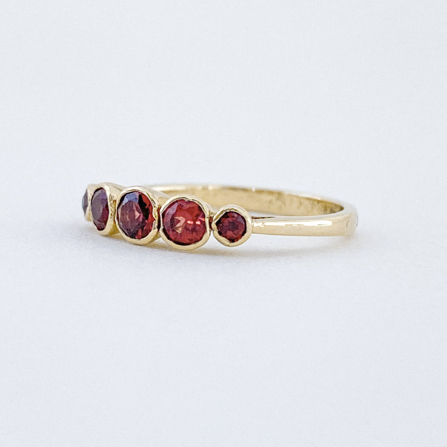 Vintage Garnet Sphérique Ring