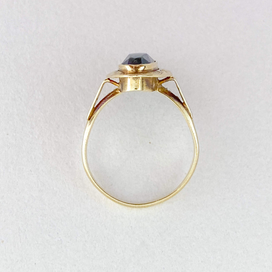 Vintage Hematite Ornate Oval Ring