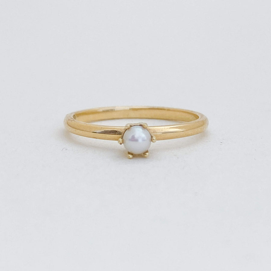 Vintage Pearl Petite Ring