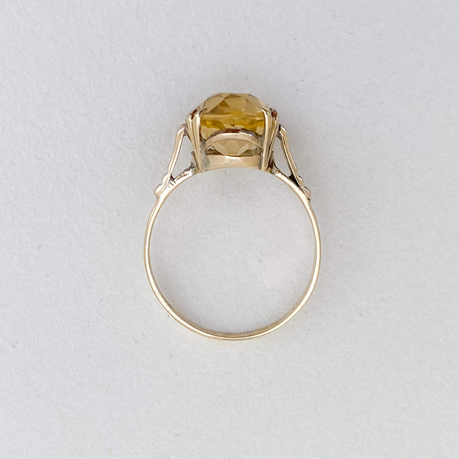Vintage Citrine Oval Claw Ring