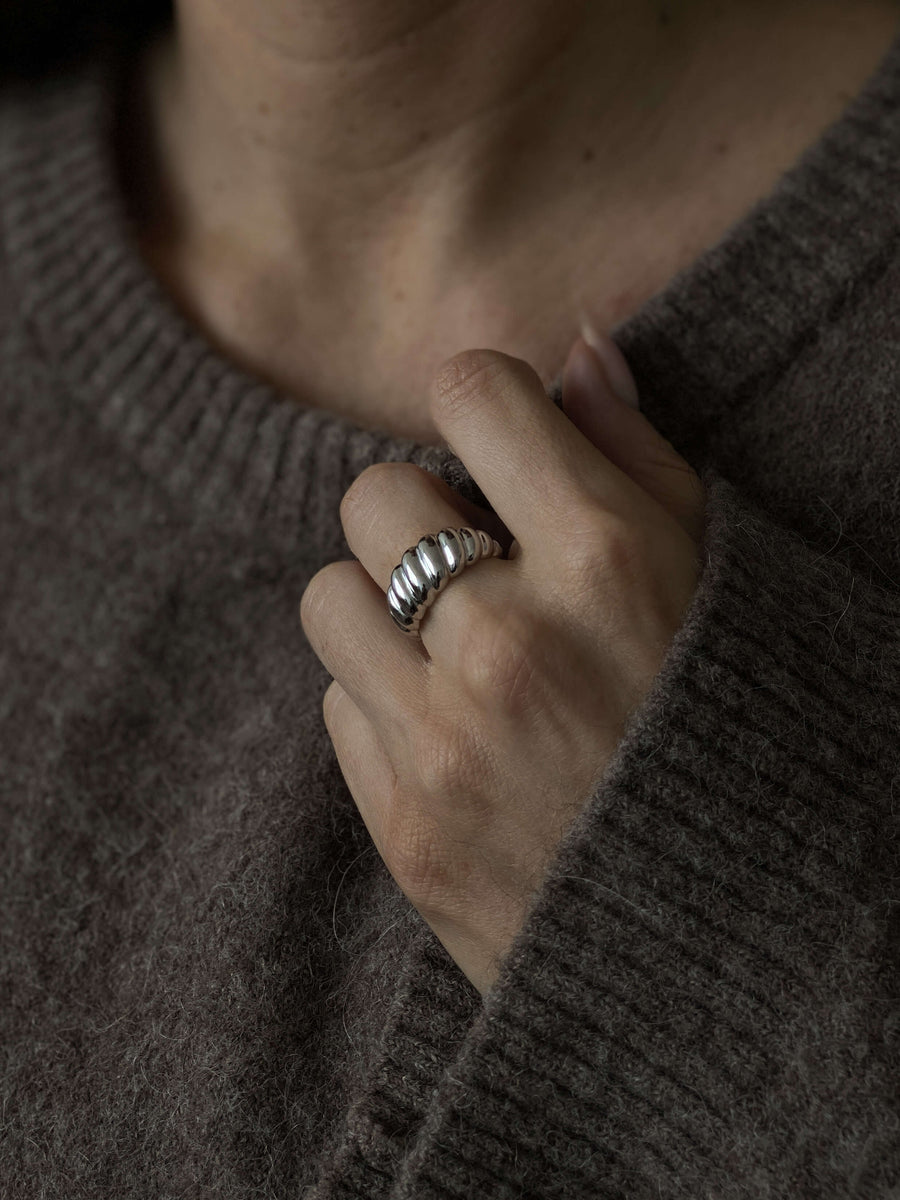 Silver Croissant Ring