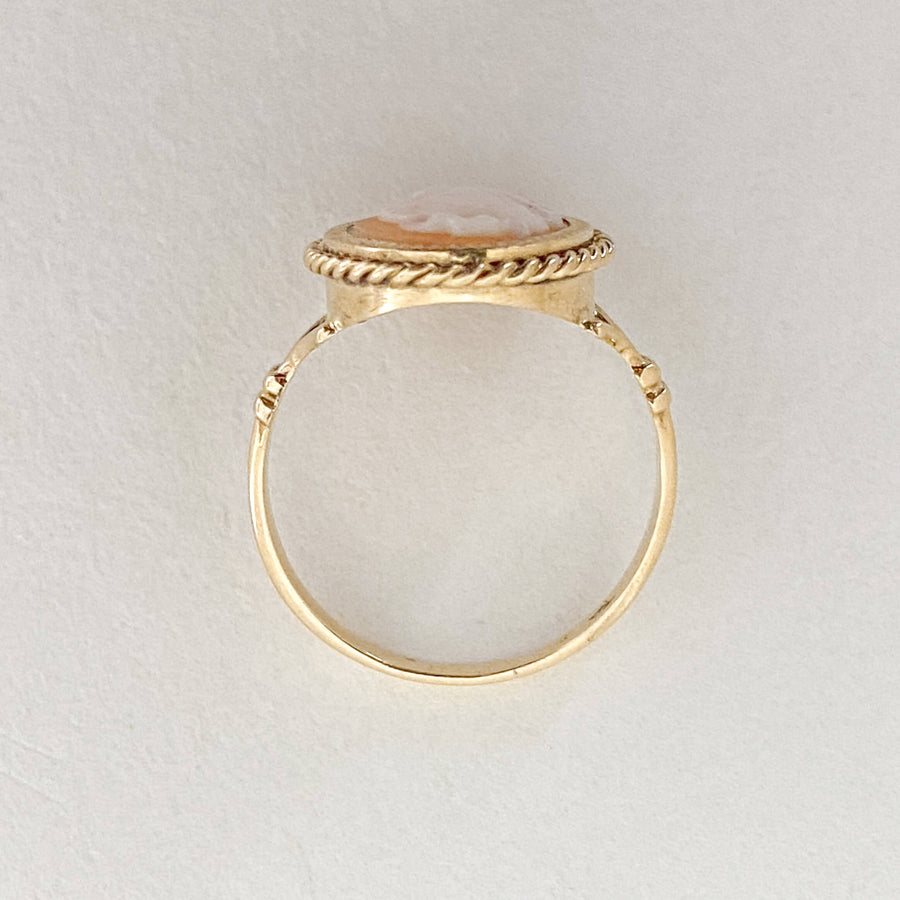 Vintage Cameo Cord Ring