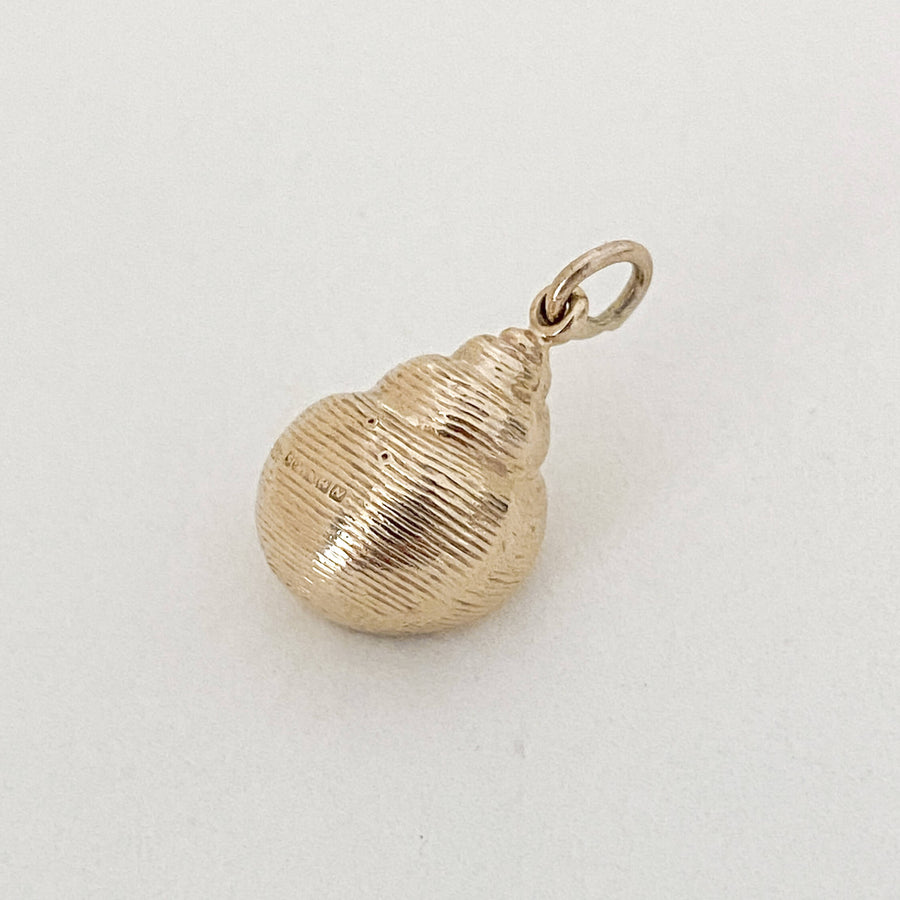 Vintage Shell Pendant