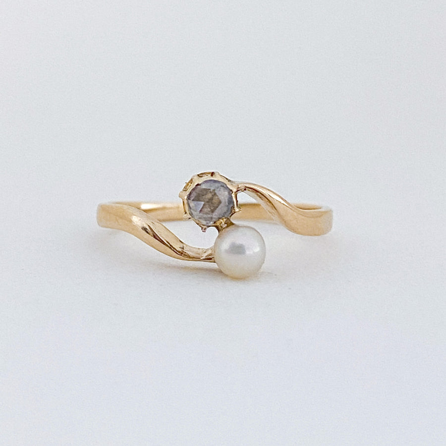 Vintage Diamond & Pearl Toi et Moi Ring