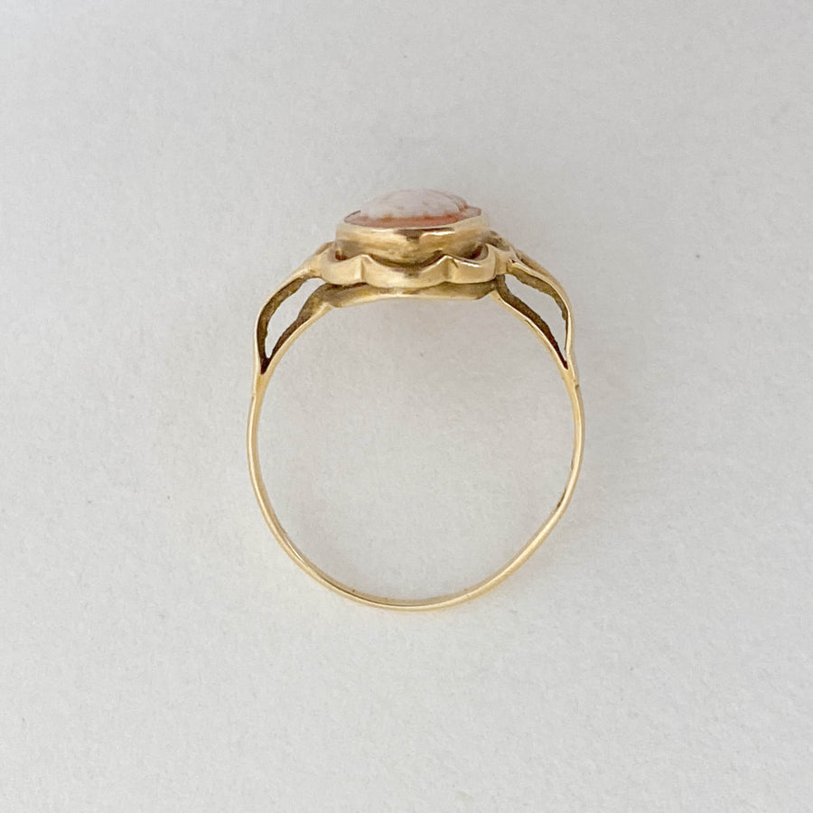 Vintage Cameo Bloom Ring
