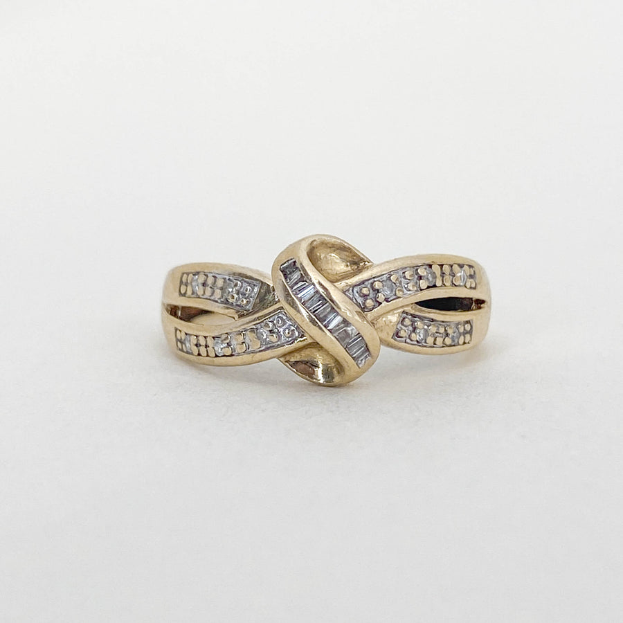 Vintage Diamond Baguettes Knot Ring