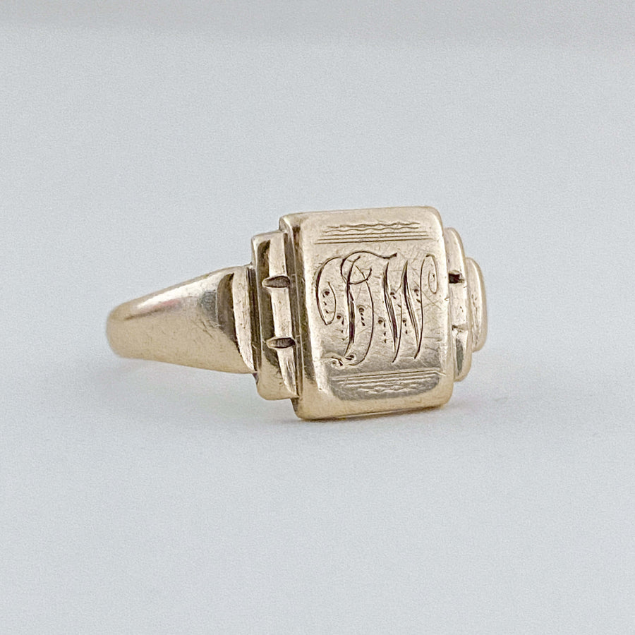 Vintage Signet 'DW' Ring