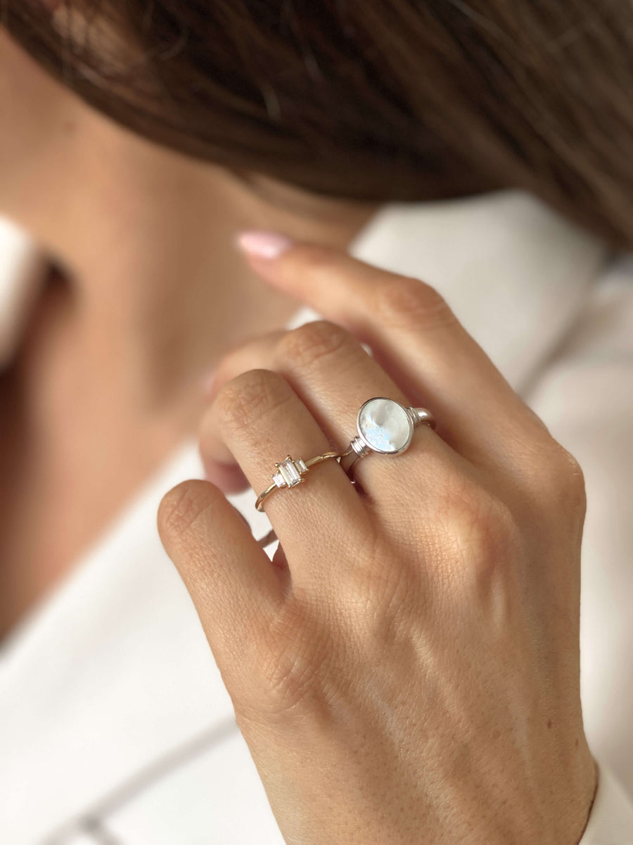 Silver Mother of Pearl Oval Accent Ring
