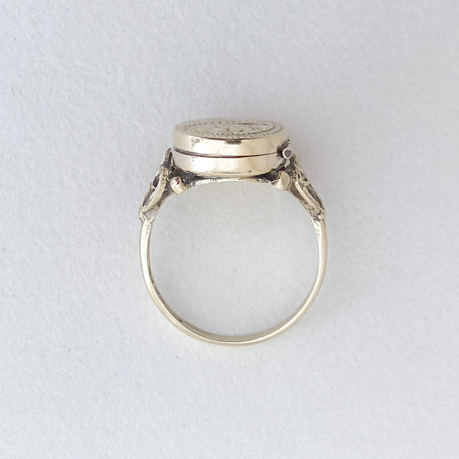 Vintage Demi Patterned Locket Ring