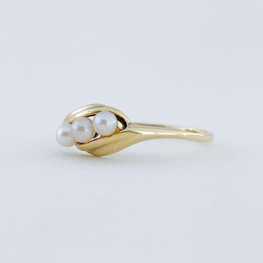 Vintage Pearl Trio Ring