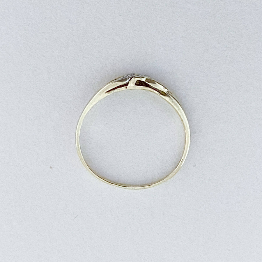 Vintage Diamond Waves Ring