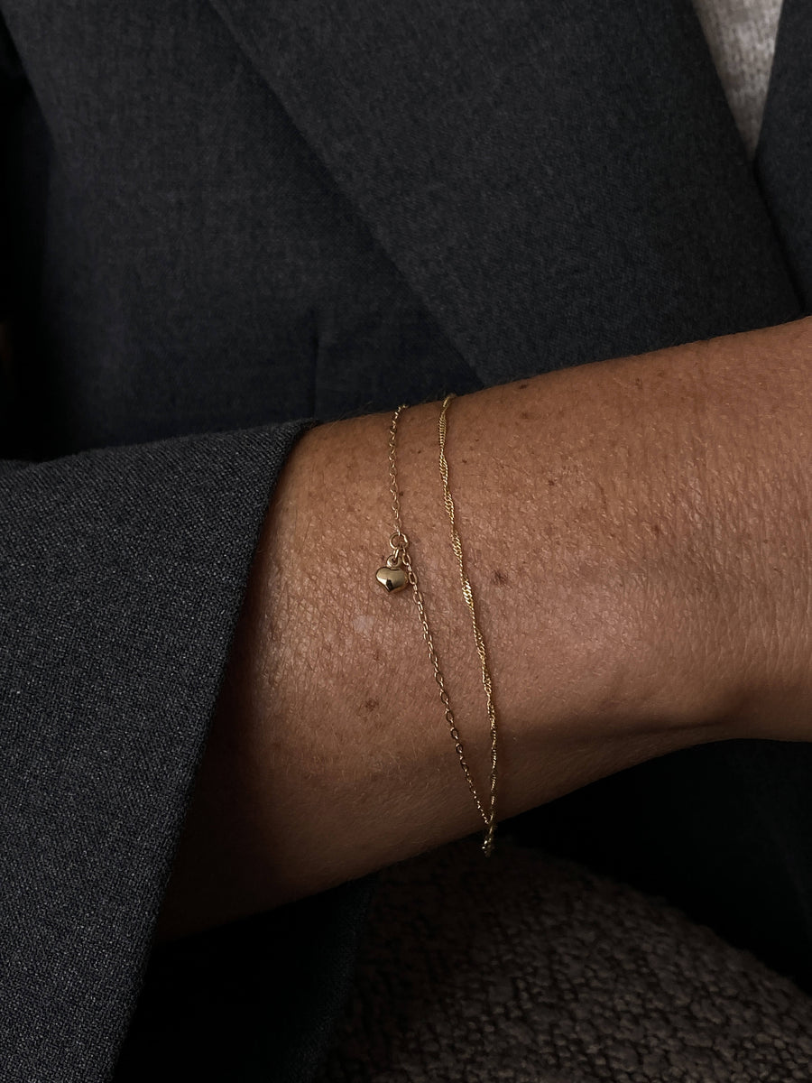 Tiny Heart Bracelet