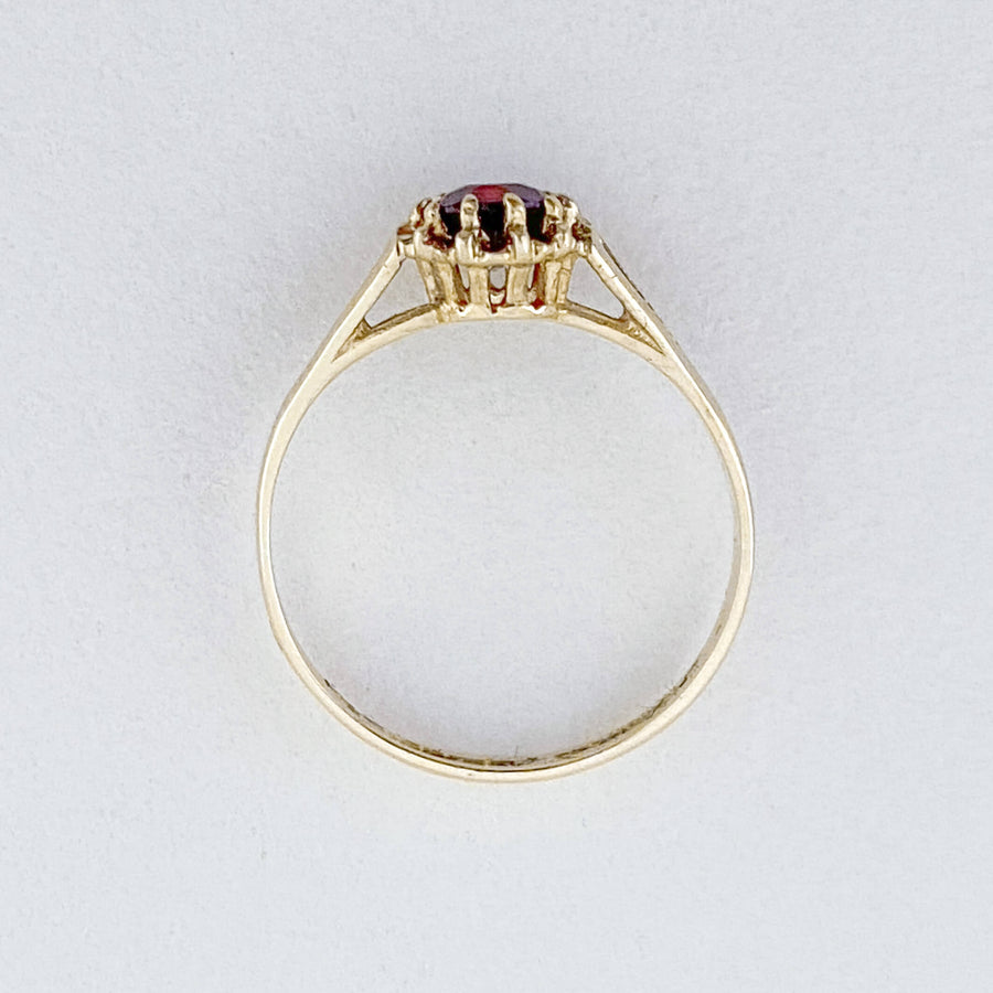 Vintage Garnet Oval Ring