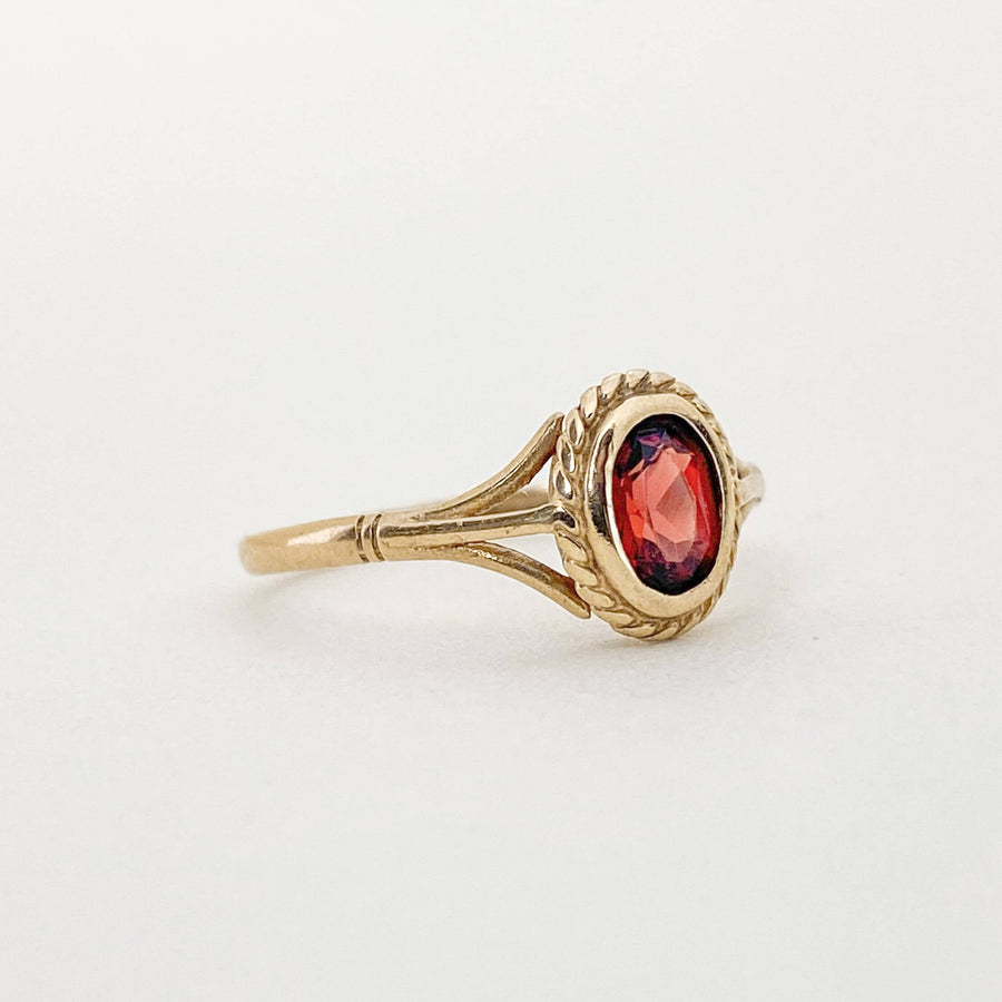 Vintage Garnet Oval Ring