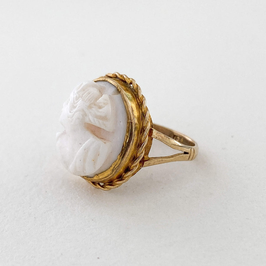 Vintage Cameo Ring - Forever Mine Collectables