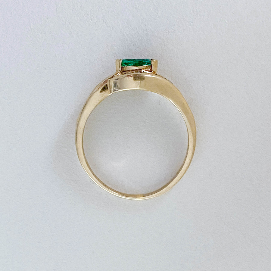 Vintage Emerald & Diamond Twist Ring - Forever Mine Collectables