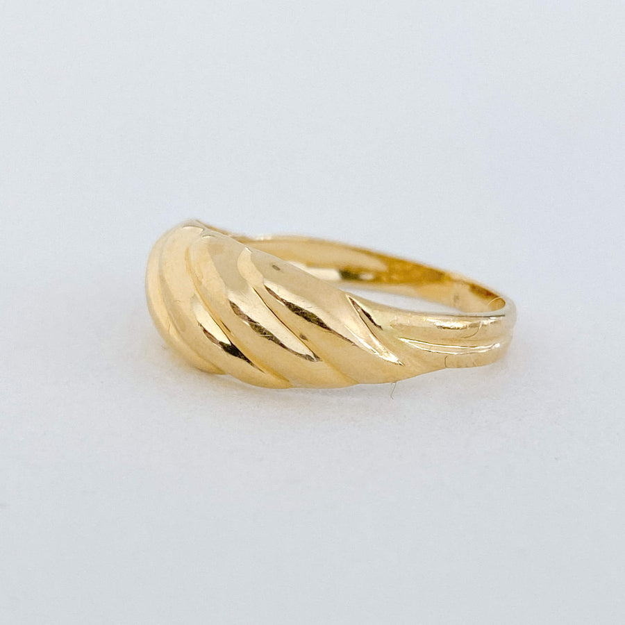 Vintage Swirl Ring - Forever Mine Collectables